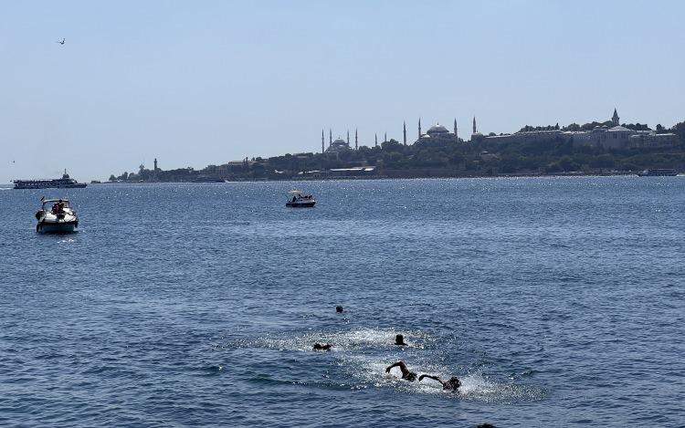 <p>Aydın, Karpuzlu 44.0°<br />
Eskişehir, Sarıcakaya 43.3°</p>
