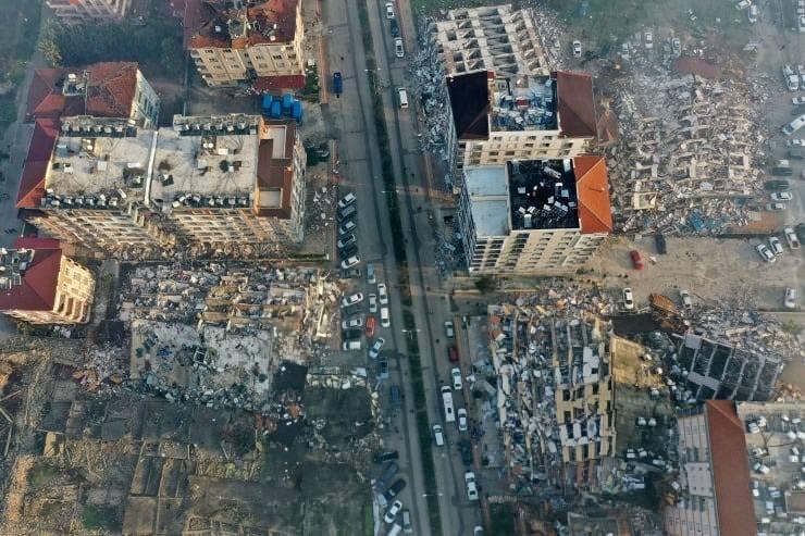 <p>Hasar alan tarihî yapılar Kültür Varlıkları ve Müzeler Genel Müdürlüğü ile Vakıflar Genel Müdürlüğünce onarılacak.</p>