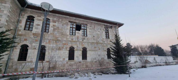 <p><em>(Elbistan Müzesi)</em></p>
