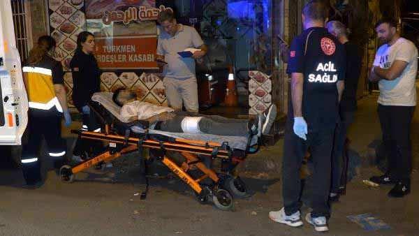 <p>Bölgede devriye görevi yapan ve 'Gece Kartalları' olarak bilinen bekçiler silah seslerini duyarak hızla olay yerine geldi. Atilla H.'yi etkisiz hale getirerek elinde bulunan tüfeği alan gece kartalları bölgeye takviye istedi. İhbar üzerine adrese çok sayıda polis ve sağlık ekibi sevk edildi.</p>