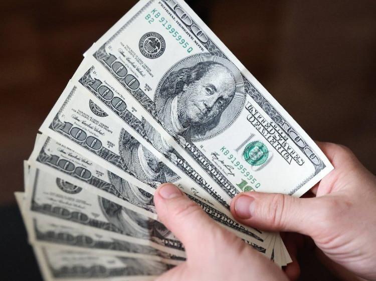 <p><strong>DOLAR</strong></p>

<p>Alış: 26,9791</p>

<p>Satış: 27,0081</p>

