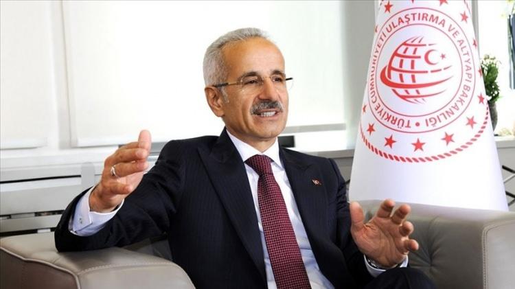 <p>Ulaştırma ve Altyapı Bakanı Abdulkadir Uraloğlu, ülkenin çehresini değiştirecek, milyonlarca vatandaşa daha konforlu bir yaşam ve ulaşım sağlayacak Türkiye Yüzyılı projelerini anlattı.<br />
</p>