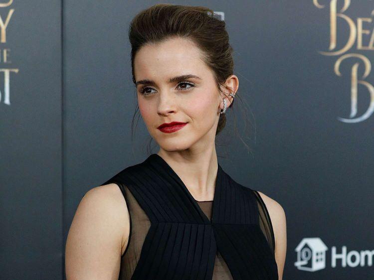<p>Emma Watson: -87 bin</p>