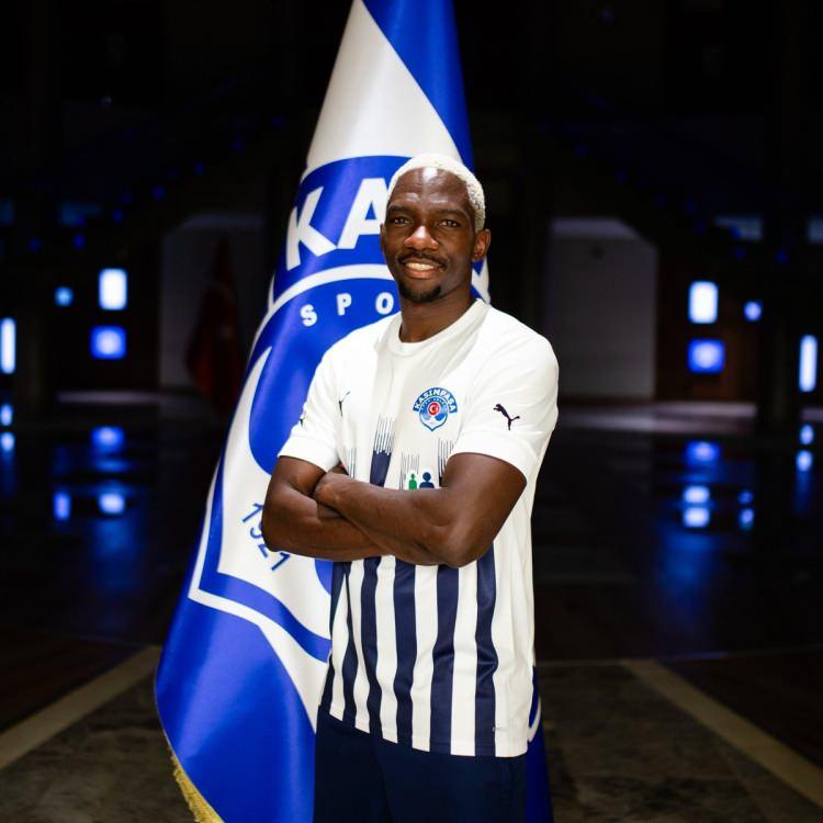 <p>Kenneth Omeruo (Stoper)<br />
<br />
<br />
Leganes > Kasımpaşa</p>