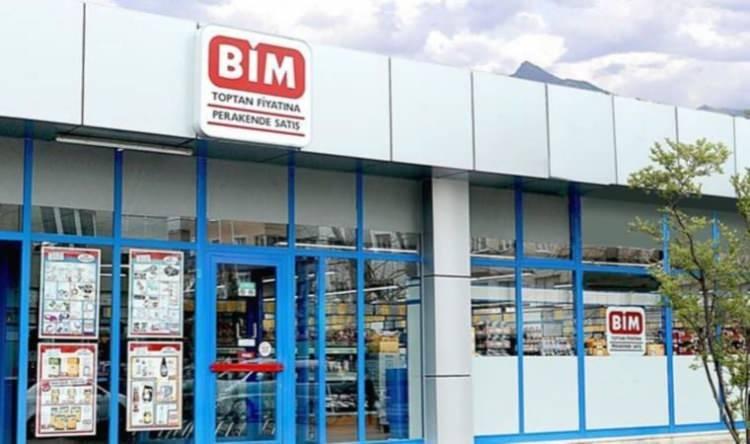 <p>BİM</p>
<p>9- Firma Adı: BİM Birleşik Mağazalar</p>
<p>2021 Sırası: 5</p>
<p>2022 Sırası: 9</p>
<p>Ciro (TL): 147.715.566.000</p>
<p>Çalışan Sayısı: 79.468</p>
<p>Sektör: Perakende</p>
<p>İl: İstanbul</p>