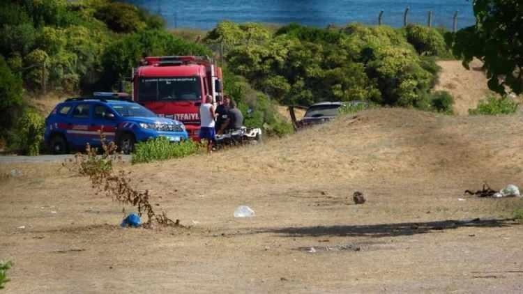 <p>Şile'nin Sofular Halk Plajında denize giren bir kişi, denizde patlamamış top mermileri olduğunu gördü.</p>

<p> </p>
