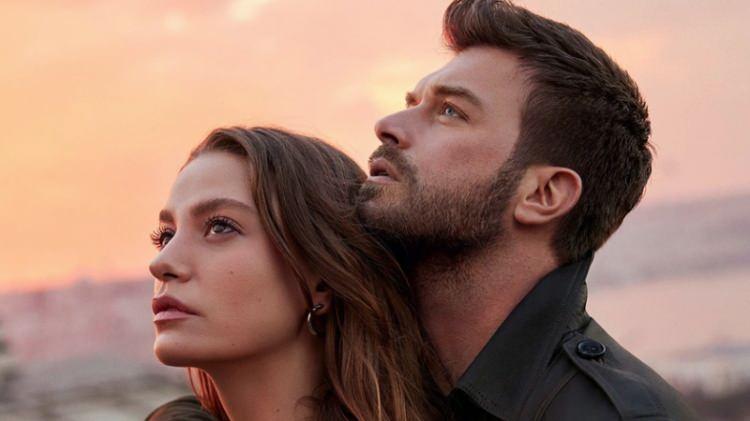 <p><strong>KIVANÇ TATLITUĞ ZİRVEDE!</strong></p>
<p>Müge Dağıstanlı'nın haberine göre salı akşamlarının sevilen dizisi Aile'de Devin karakterine hayat veren Serenay Sarıkaya 1,2 milyon lira kazanırken, Kıvanç Tatlıtuğ 1,5 milyon lira alarak en fazla ücret alan isim oldu.</p>