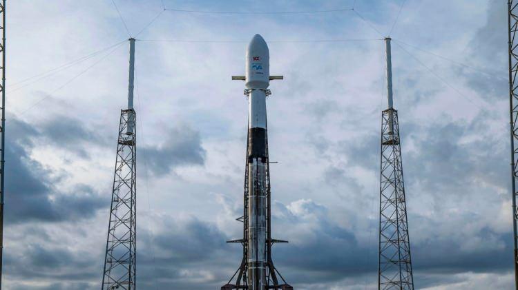<p><strong>Gözler Türksat 6A'da</strong></p>
<p>Türksat 1B'nin ardından Türksat 1C haberleşme uydusu 1996'da hizmete başladı. Bu uydu, 42 derece doğu pozisyonundan hizmet sağladı. Türksat 3A uydusunun bu lokasyona gelmesiyle söz konusu uydunun görevi de sona erdi.</p>