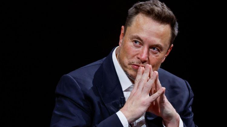 <p><strong>"Elon Musk ile uzun ve dostane bir telefon görüşmesi yaptım. Antik Roma tarihine duyduğumuz ortak tutku hakkında konuştuk.</strong></p>
