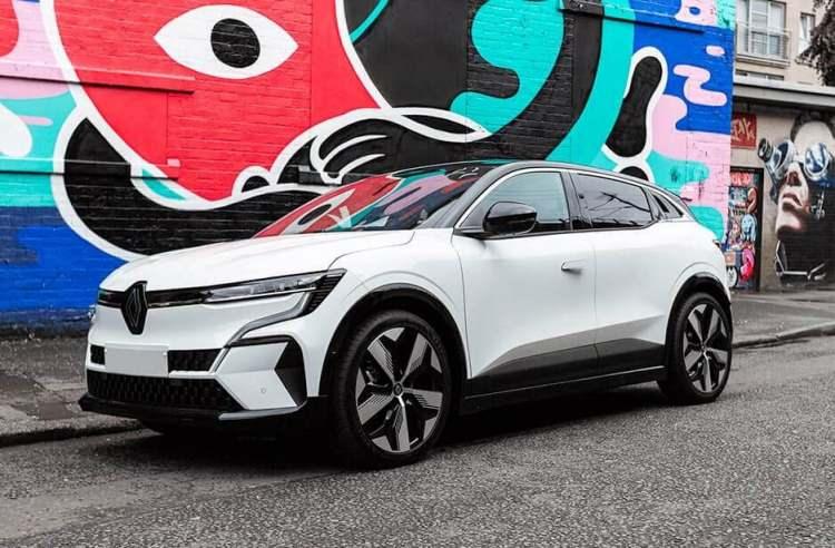 <p>Yeni Megane E-Tech %100 Elektrikli toplam 30 litre saklama alanıyla sınıfının en iyi değerlerinden birine sahip. Bagaj ise 440 litre hacim sunuyor.</p>

<p> </p>
