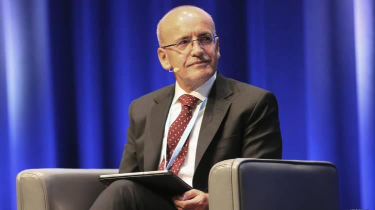 <p>Mehmet Şimşek raporun ardından <strong>"Uluslararası normlara uygun politikaları uygulama konusunda kararlıyız. Bunun kredi notumuza yansıyacağına inanıyoruz."</strong> dedi.</p>