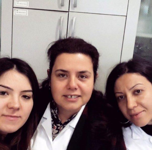 <p>"Ben kızıma bir şey yapamadım, kızım bana yardımda bulundu" diyen baba Remzi Gündeş’in kızı Ebru Gündeş’ten her ay 5 bin TL para yardımı aldığı da Söylemezsem Olmaz programında yorumcular tarafından dile getirilmişti. </p>