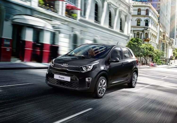 <p>KİA</p>

<p>PICANTO Feel 1.0L 67 PS AMT Benzin<br />
<br />
<br />
2023- Ağustos Fiyatı: 790.000 TL</p>
