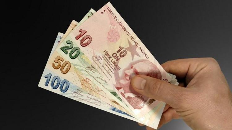 <p><strong>ÖDEME GÜCÜNE GÖRE VERGİ</strong></p>
<p>Ödeme gücüne göre ardan oranda vergilendirmeye yönelik yeni mekanizmalar devreye girecek. Etkinliği olmayan istisna, indirimler kalkacak, küresel gelişmelere duyarlı bir sistem kurulacak.</p>