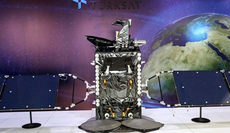 <p>Türkiye'nin uzaydaki varlığı için birbiri ardına önemli adımlar atıldı. Türksat 3A'yı Türksat 4A ve Türksat 4B izledi.</p>
<p>Son olarak Türksat 5A 8 Ocak 2021’de, Türksat 5B ise 19 Aralık 2021'de uzaya gönderildi.</p>