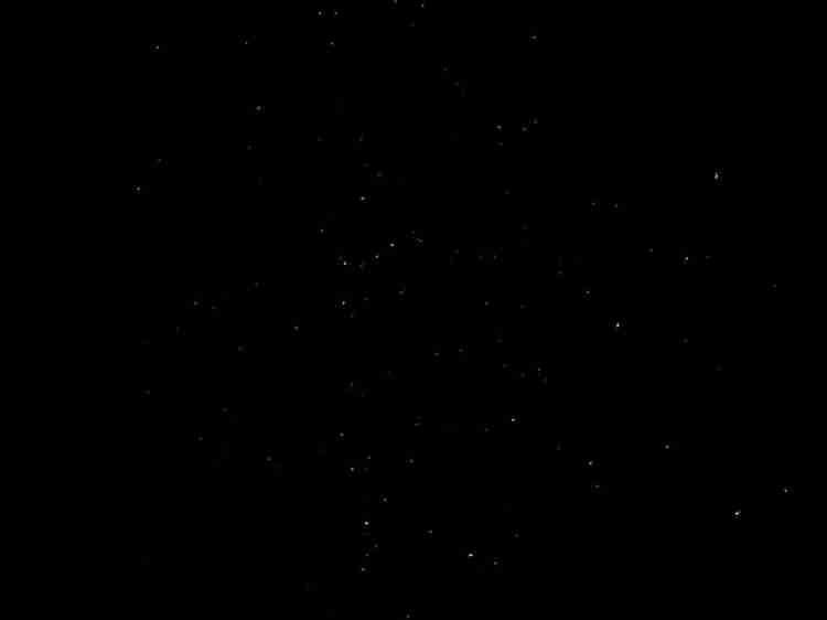 <div>GÖKYÜZÜ TUTKUNLARI KAPADOKYA'YA AKIN ETTİ</div>
<div> </div>
<div> </div>
<div>Perseid meteor yağmurunun en yoğun olacağı günlerden 12-13 Ağustos’ta vatandaşlar Nevşehir'in Kapadokya bölgesinin seyir tepelerine akın etti. Yoğunluktan dolayı yollarda araç kuyrukları oluştu.</div>
<div> </div>