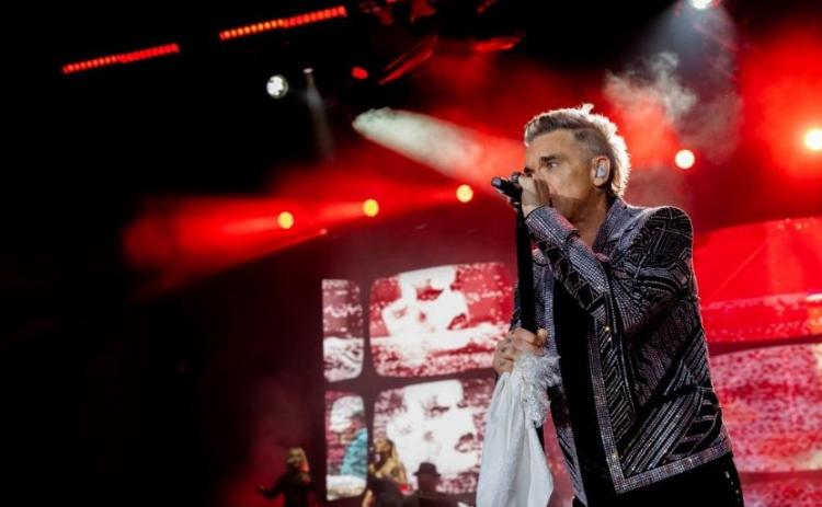 <p><strong>Adını dünyaya duyurmayı başaran ünlü yıldız Robbie Williams, önceki akşam Bodrum'da sahne aldı.</strong></p>

<p> </p>
