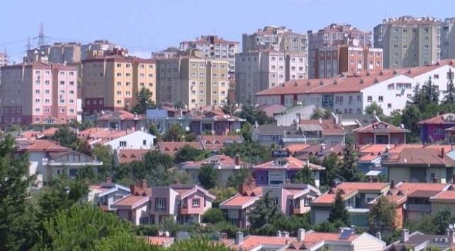 <p>Yabancılara yapılan konut satışlarında ilk sırayı 996 konut satışı ile Antalya aldı. Antalya'yı sırasıyla 832 konut satışı ile İstanbul ve 263 konut satışı ile Mersin izledi. </p>