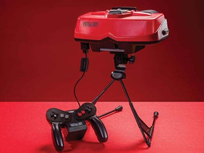 <p><strong>8) 1995 — Nintendo's Virtual Boy</strong></p>

<p> </p>

<p>Nintendo'nun Virtual Boy'u, gelişmekte olan yeni bir teknoloji olan sanal gerçekliğe yönelik iddialı bir atılımdı ancak gerekli ilgiyi görmedi.</p>
