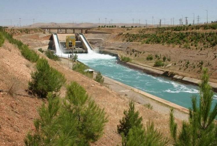 <p><span style="color:rgb(178, 34, 34)"><strong>'GÜCÜMÜZE GÜÇ KATACAK'</strong></span></p>

<p>Mardin Ovası'nın ülkenin hububat ve bakliyat ihtiyacının yüzde 20'sini karşıladığını dile getiren Adak, <strong>"221 kilometre uzunluğundaki dev eser, tarımsal üretimdeki gücümüze güç katacaktır. </strong><strong>Kanalla birlikte Mardin Ovası ülkemizin ihtiyacının en az yüzde 35'ini karşılayacak duruma gelecek. </strong></p>
