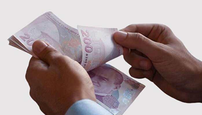 <p><strong>‘7501 TL VE ÜZERİNE ZAM YANSIDI’</strong></p>

<p> </p>
