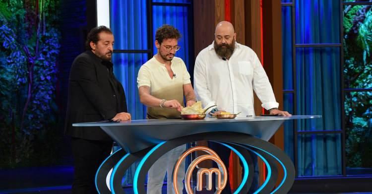 <p><strong> MasterChef'in başarılı şeflerinden Mehmet Şef'i sinirlendiren olay dikkat çekti.</strong></p>

<p> </p>
