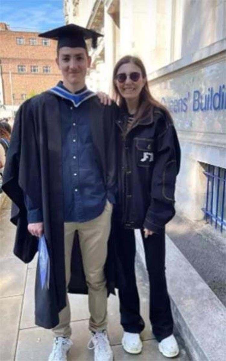 <p>Göçer'in oğlu Can Göçer, telefonun mucidi Alexander Graham Bell ile Mahatma Gandhi'nin öğrenim gördüğü üniversiteyi kazandı. University College London, her yıl dünyanın en iyi 10 üniversitesi arasında yer alıyor.</p>
