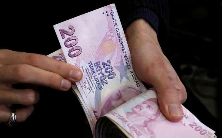 <p>Bir kez ödenen bu yardım geçen yıl 2 bin 157 lira olarak hesaplanmıştı. Yardımın miktarı 4 bin 471 liraya ulaştı.</p>
