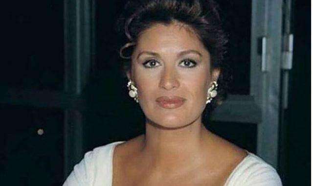 <p>1973 yılında Ses Dergisi'nin açmış olduğu yarışmada Necla Nazır'ın ardından ikinci olan Gülşen Bubikoğlu, aynı sene Yaban filminde başrolü oynayarak oyunculuğa ilk adımı attı.</p>
<p> </p>