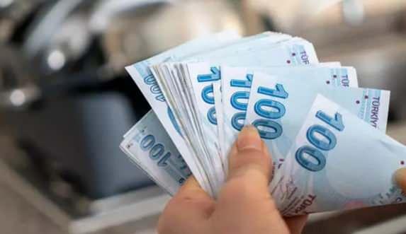 <p>Memur-Sen Genel Başkan Yardımcısı Hacı Bayram Tonbul yaptığı açıklamada, Kamu İşveren Heyetinin zam teklifinin beklentilerinin çok uzağında olduğunu belirterek, yapılan teklifin ekonomik gerçeklerle örtüşmediğini söyledi.</p>
