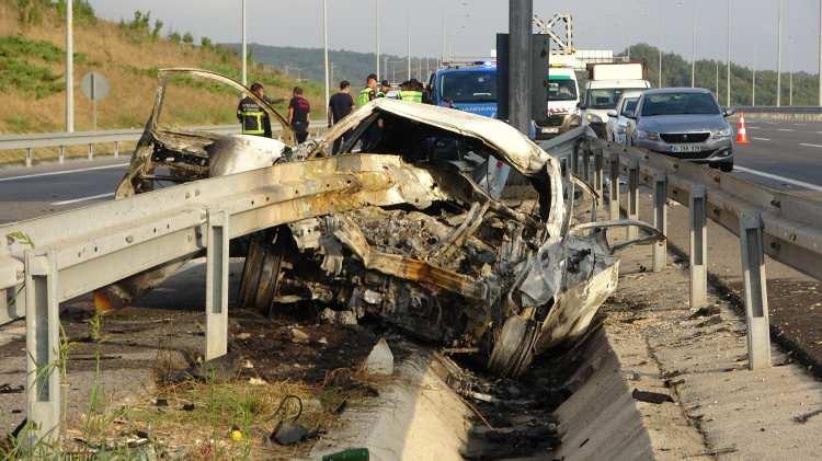 <p>Kaza nedeniyle otoyolun Ankara yönündeki ulaşım kontroll​​​​​​​ü sağlanıyor.</p>
