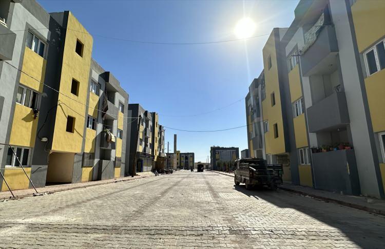 <p>Operasyonun ilk gününde Gaziantep'in Karkamış ilçesinin karşısındaki Suriye topraklarında yer alan Cerablus ilçesi, 23 Şubat 2017'de de Bab ilçesi DEAŞ'tan kurtarıldı.</p>
<p> </p>