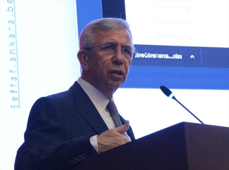 <p>İsmini vermek istemeyen bir mahalle muhtarı da, “7 gün çok büyük bir zaman. Ayrıca çok büyük bir para. Bugüne kadar böyle kapsamlı bir gezi düzenlemedi ABB. Bu seçim öncesi yapılan bir algı operasyonudur. Belediyenin parası yok diye ortalığı ayağa kaldırıyorlar. Mahallelerde hiçbir tane iş yapılmıyor. Bunların hepsi ortada. Seçim olmasa böyle bir şey yapacaklarına inanmıyorum. Her şey zarar ediyor diyerek milletin sırtına külfet yüklediler. Tam hizmet edilecek zamanda böyle bir girişimde bulunulması anlamsız. Bir iki güne de bir şey denmez ama 7 gün çok anlamsız. Gezmek çok hizmet yok. İBB Başkanı gezmekten hizmet edemedi, ABB Başkanı yine öyle. Kendileri gezmekten vatandaşın sıkıntısına derman olmadılar, derman olmak isteyeni de engelliyorlar.” diye konuştu.</p>