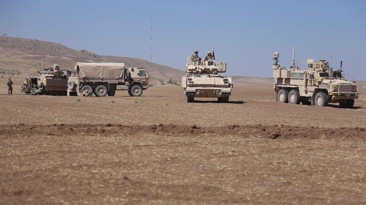 <p><strong>TERÖRE DİRENİŞ BENZETMESİ</strong></p>
<p>ABD Savunma Bakanlığı Genel Müfettiş Ofisi tarafından hazırlanan ve Kongre'ye sunulan 1 Nisan-30 Haziran tarihli Baş Müfettiş Genel Raporu'nda terör örgütü PKK faaliyetleri için "direniş" benzetmesi yapıldı.</p>