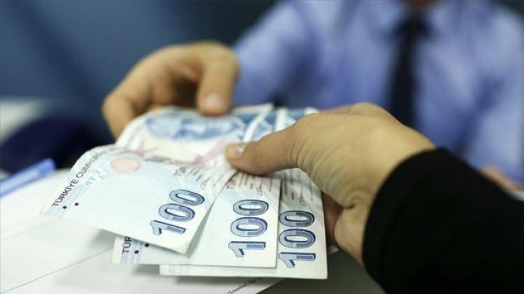 <p><strong>"MECLİS AÇILIR AÇILMAZ CİDDİ BİR İYİLEŞTİRME YAPILACAK"</strong></p>

<p>AK Partili Yıldırım şunları söyledi: "Emekli maaşlarını 2 bin 500'den 7 bin 500'e kadar çıkarmış olsak da yüksek enflasyon karşısında yetersi kaldı. </p>

<p><br />
AK Partili Yıldırım şunları söyledi: "Emekli maaşlarını 2 bin 500'den 7 bin 500'e kadar çıkarmış olsak da yüksek enflasyon karşısında yetersi kaldı. </p>
