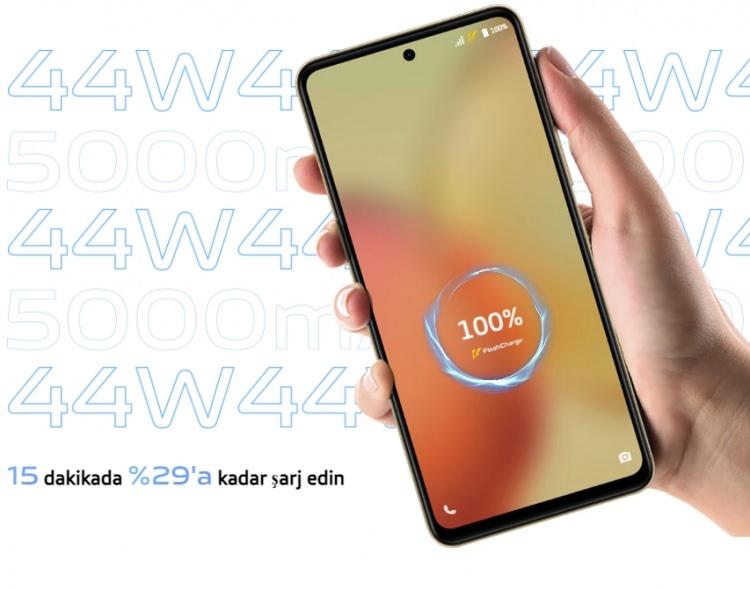 <p><strong>PİL ÖZELLİKLERİ</strong></p>

<p> </p>

<p><strong>Batarya:</strong> 5000 mAh (TİPİK)</p>
