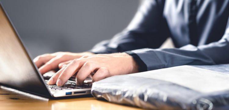 <p>Bütçeniz kısıtlı olduğunda ikinci el bir Android telefon satın almak iyi bir seçenek olabilirken, dolandırıcılığa düşmemek için doğru önlemleri almanız ve güvenilir siteleri seçmeniz de gerekebilir.</p>