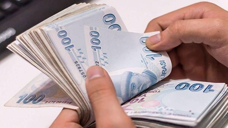 <p>Bakan Işıkhan, "Sayın Cumhurbaşkanımızın liderliğinde Türkiye Yüzyılı'na yakışan bir süreç içerisinde çalışanlarımızı enflasyona ezdirmedik." dedi.</p>
<p> </p>