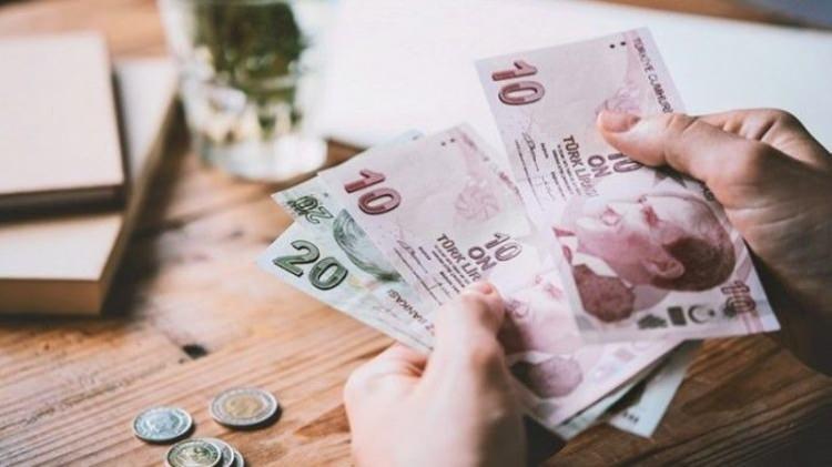 <p>Müzakerelerden uzlaşma çıkmaz ise süreç Kamu Görevlileri Hakem Kurulu'na gidecek.</p>