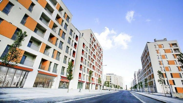 <p>KİT'lerde konut kira bedeli olarak her yıl Milli Emlak Genel Tebliğleri'yle belirlenen kira birim bedellerinin y&uuml;zde 85'i tahsil edilecek.</p>

<p>&nbsp;</p>
