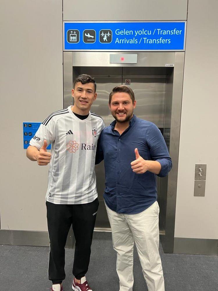 <p>Bakhtiyor Zaynutdinov (Orta Saha)<br />
<br />
CSKA Moskova > Beşiktaş</p>
