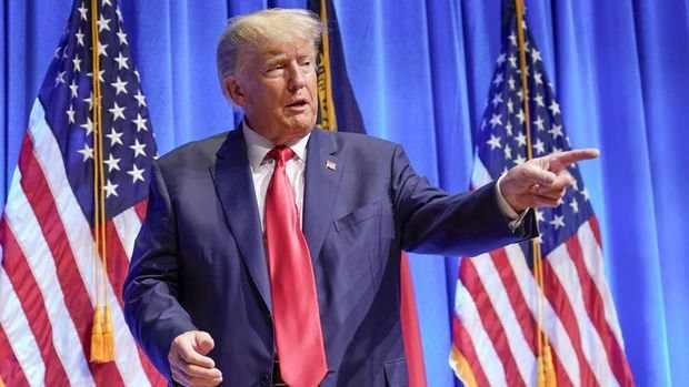 <p>Kaufman, Trump’ın aksine birçok farklı suçlamayla yüzleşen çoğu zanlının bu hapishanede hayatının tehlikeye girdiğine işaret ediyor.</p>

<p>Kameraların girmesine izin verilebilir</p>

<p>Trump’ın Georgia’da yargılanması kamuoyunun onu ilk defa mahkeme salonunda görmesine yol açabilir.</p>
