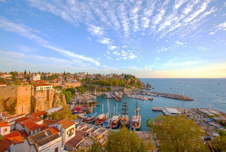 <p><span style="color:#0000CD"><strong>6- ANTALYA</strong></span></p>
<p><span style="color:#000000"><strong>Genel endeks puanı: 59,1</strong></span></p>