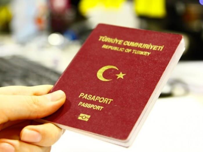 <p>İş yerinde veya eğiminde başarılı olanlar, ülkede gönüllü çalışmalar yapanlar gibi konularda çaba sarf edenler için bu süre 3 yıla düşürülebilecek.</p>
