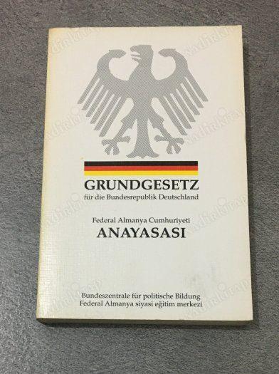 <p>Ayrıca çok eşli olanlar veya anayasada yer alan kadın-erkek eşitliğine aykırı davrananlar da vatandaşlığa alınmayacak.</p>

<p> </p>
