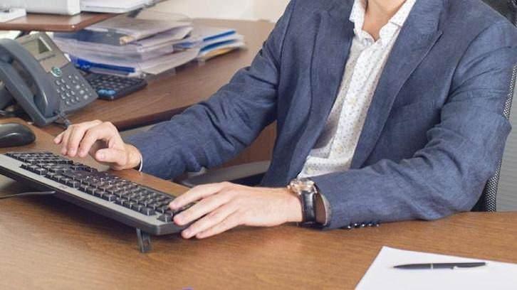 <p><strong>Bu kapsamda çalışanlar sağlık hizmetlerinden ücretsiz yararlanabilir mi?</strong></p>

<p>Bir ay içinde 20 günden az çalışanın eksik güne ait sağlık sigortası primini 30 güne tamamlama zorunluluğu bulunuyor. </p>
