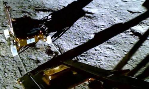 <p>Hindistan'ın Chandrayaan-3 uzay keşif aracının, Ay'ın güney kutbunda muhtelif elementleri tespit ettiği ve kükürt varlığını doğruladığı açıklandı.</p>

