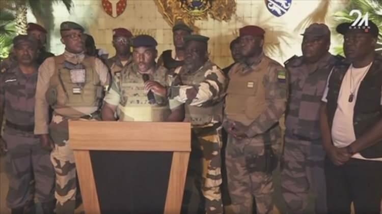 <p>Burkina Faso, Mali, Nijer ve ardından Gabon'daki askeri darbeler sonrası Batı'ya karşı duruş ve kapitülasyon mahiyetindeki hakların kaldırılması peş peşe geldi.</p>
