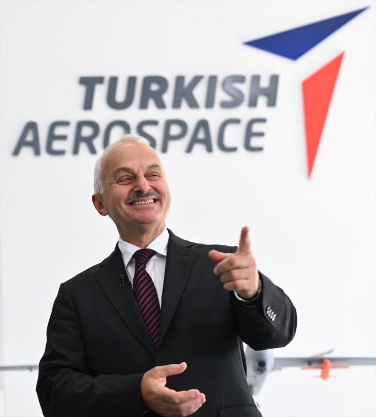<p>Türk Havacılık Uzay Sanayii (TUSAŞ) Genel Müdürü Temel Kotil, bütün ağırlıkları ve geliştirdikleri hava araçlarıyla TEKNOFEST Ankara'da yer alacaklarını belirtti.</p>
