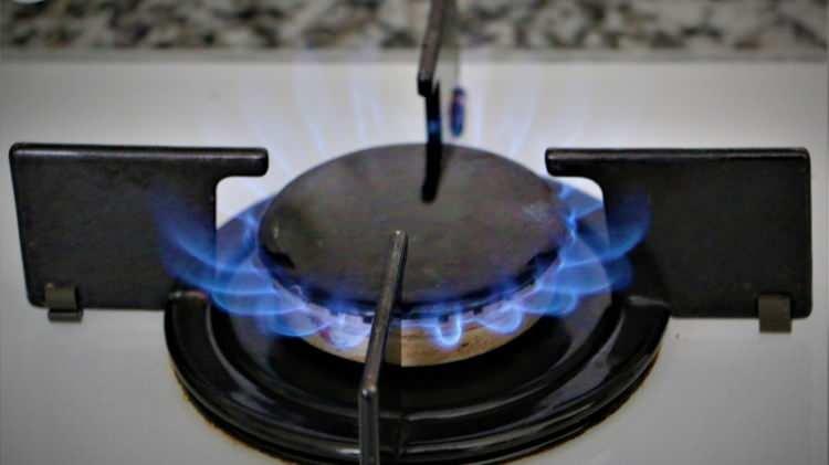 <p> Böylece müjdenin verildiği tarihten bugüne kadar toplam 2.7 milyar metreküplük doğal gaz bedeli Hazine tarafından karşılanırken, yapılan toplam destek miktarı 13.4 milyar TL'ye ulaştı.</p>
